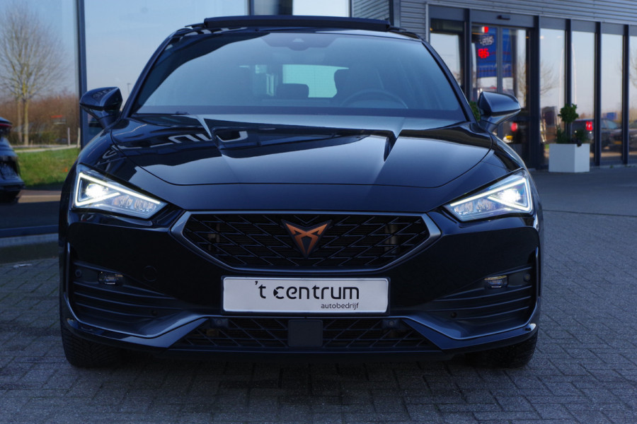 CUPRA Leon 1.4 e-Hybrid VZ 245 PK Copper Edition, Panoramadak, Leder, Stuur Startknop, Memory, 19" LM