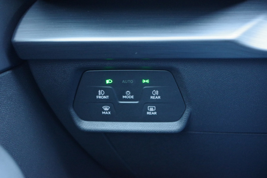 CUPRA Leon 1.4 e-Hybrid VZ 245 PK Copper Edition, Panoramadak, Leder, Stuur Startknop, Memory, 19" LM