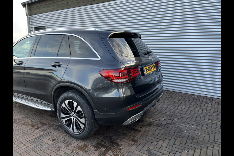 Mercedes-Benz GLC 300e 4MATIC Business Solution