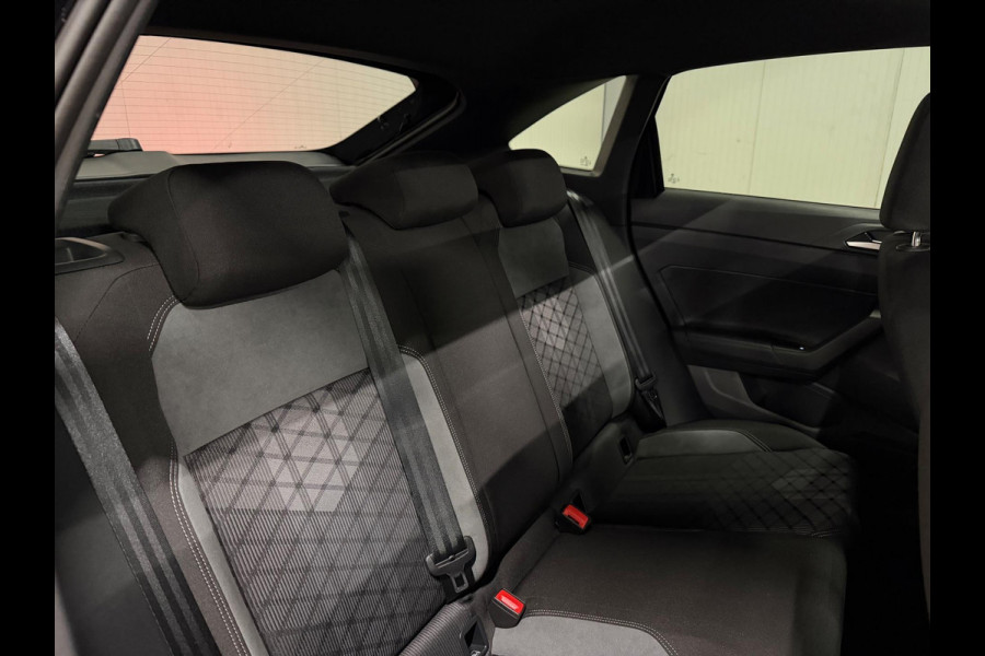 Volkswagen Taigo 1.5 TSI | 3x R-Line | PANO | CAMERA | BLACK EDITION