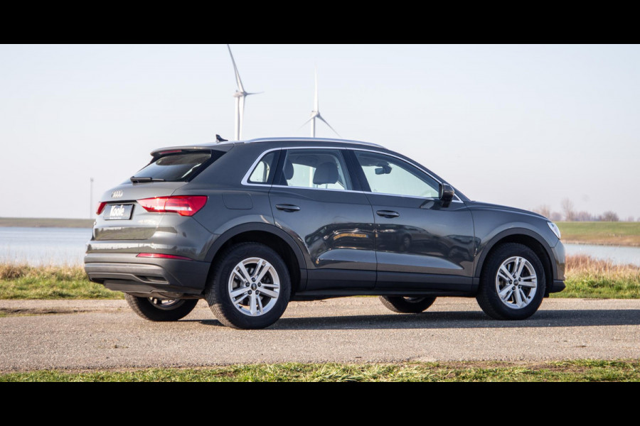 Audi Q3 45 TFSI e edition AUTOMAAT / PLUG IN HYBRID / STOELVERWARMING / LEER / VIRTUAL COCKPIT / CRUISE CONTROLE / DEALER ONDERHOUDEN