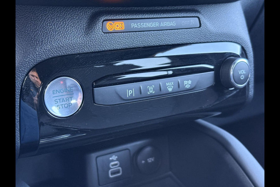 Ford Kuga 2.5 PHEV ST-Line | Orig. NL Auto | Nieuw model! |  Wegklapbare trekhaak (elektrisch bedienbaar) | Winter Pack