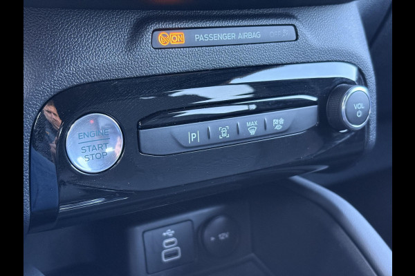 Ford Kuga 2.5 PHEV ST-Line | Orig. NL Auto | Nieuw model! |  Wegklapbare trekhaak (elektrisch bedienbaar) | Winter Pack