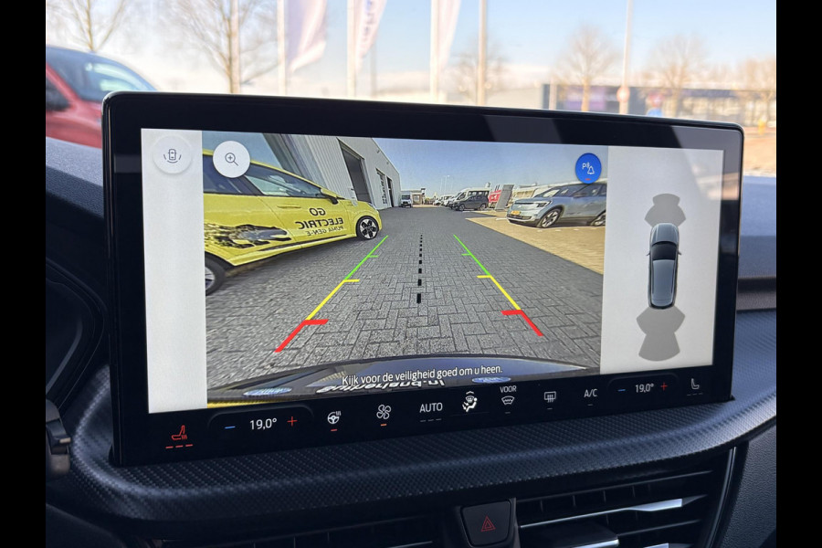 Ford Kuga 2.5 PHEV ST-Line | Orig. NL Auto | Nieuw model! |  Wegklapbare trekhaak (elektrisch bedienbaar) | Winter Pack