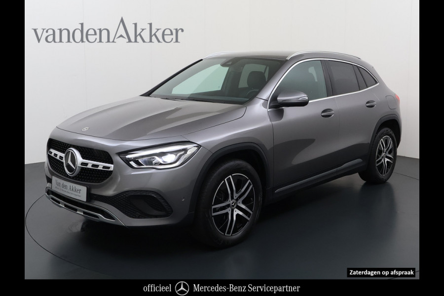 Mercedes-Benz GLA 250e Luxury // Trekhaak // Carplay // Camera // Sfeerverlichting // Widescreen Dashbord