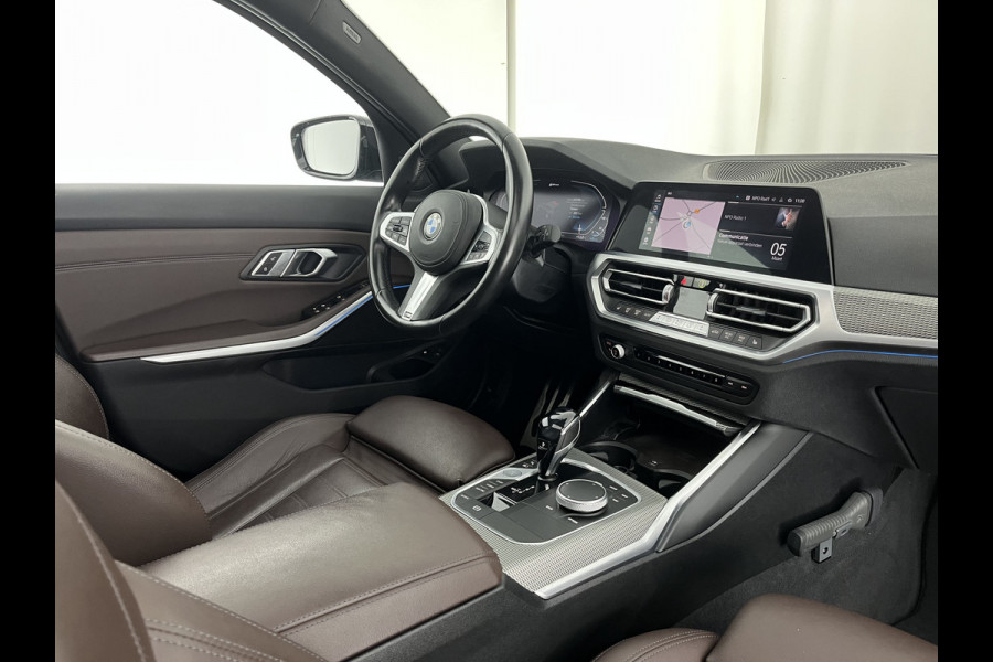 BMW 3 Serie Touring 330e eDrive M-Sportpack Edition (Plug-In) (INCL-BTW) *PANO | LEATHER | HEAD-UP | ADAPTIVE-CRUISE | FULL-LED | KEYLESS | DIGI-COCKPIT | HEATED-SPORTSEATS | CAMERA | HIFI-SOUND | PRIVACYGLASS | DAB+ | SHIFTPADDLES | NAVI-FULLMAP | 19"A