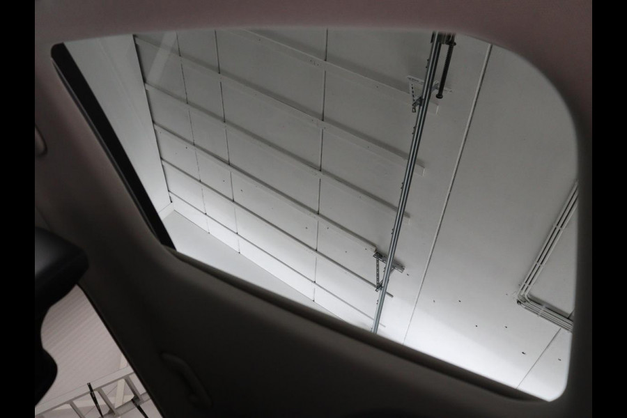 Kia Ev6 Plus Advanced 77.4 kWh | SOH 100% | Panoramadak | Trekhaak | Stoelventilatie | Leder | Meridian Surround | Warmtepomp | Achterbankverwarming | Adaptive cruise | Vehicle-to-load | Carplay | Camera