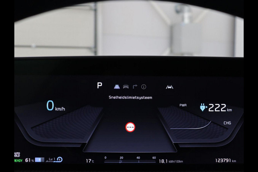 Kia Ev6 Plus Advanced 77.4 kWh | SOH 100% | Panoramadak | Trekhaak | Stoelventilatie | Leder | Meridian Surround | Warmtepomp | Achterbankverwarming | Adaptive cruise | Vehicle-to-load | Carplay | Camera