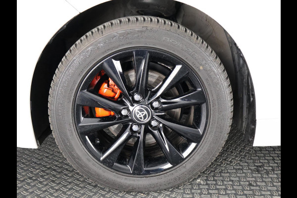Toyota Corolla Hybrid 140 Business Sport | Stuur-& Stoelverwarming | Navigatie | Adapt.Cruise control |