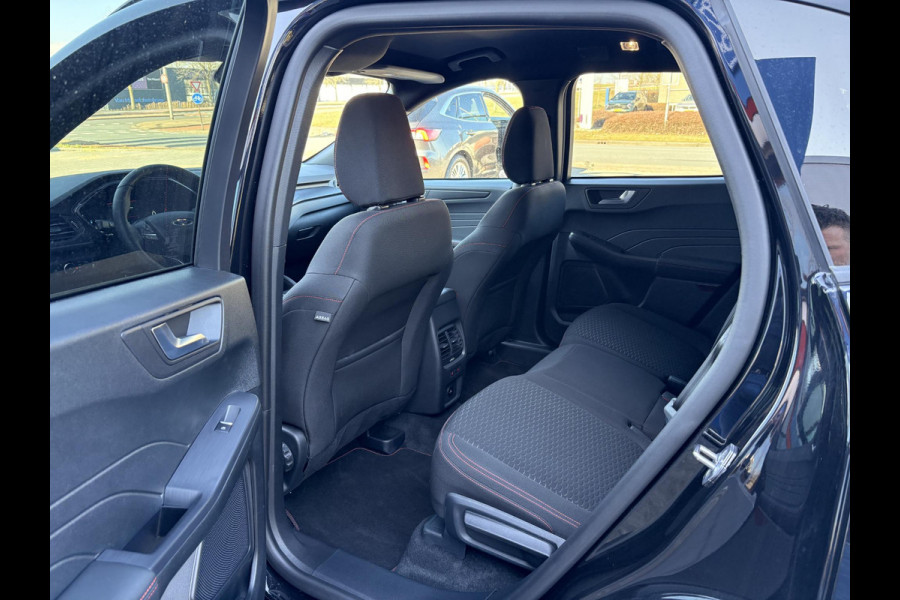 Ford Kuga 2.5 PHEV ST-Line | Orig. NL Auto | Nieuw model! |  Wegklapbare trekhaak (elektrisch bedienbaar) | Winter Pack