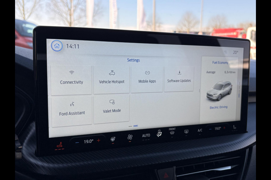 Ford Kuga 2.5 PHEV ST-Line | Orig. NL Auto | Nieuw model! |  Wegklapbare trekhaak (elektrisch bedienbaar) | Winter Pack