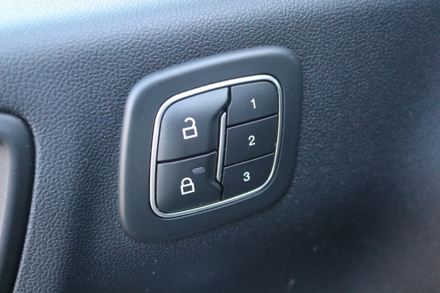 Ford Kuga 2.5 PHEV Vignale Trekhaak/Open-dak/Memory-stoel/Keyfree/Winter-pack