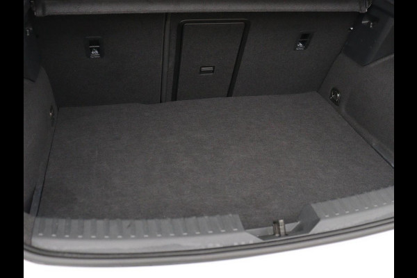 CUPRA Leon 1.5 e-Hybrid Business | Stoelverwarming | Adaptive cruise | Camera | Carplay | Memory | Half leder | Navigatie | Keyless | Sportstoelen | Full LED | Sfeerverlichting | PHEV | Plug In