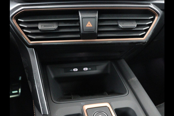 CUPRA Leon 1.5 e-Hybrid Business | Stoelverwarming | Adaptive cruise | Camera | Carplay | Memory | Half leder | Navigatie | Keyless | Sportstoelen | Full LED | Sfeerverlichting | PHEV | Plug In