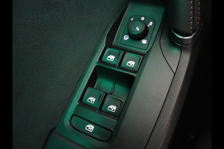 CUPRA Leon 1.5 e-Hybrid Business | Stoelverwarming | Adaptive cruise | Camera | Carplay | Memory | Half leder | Navigatie | Keyless | Sportstoelen | Full LED | Sfeerverlichting | PHEV | Plug In