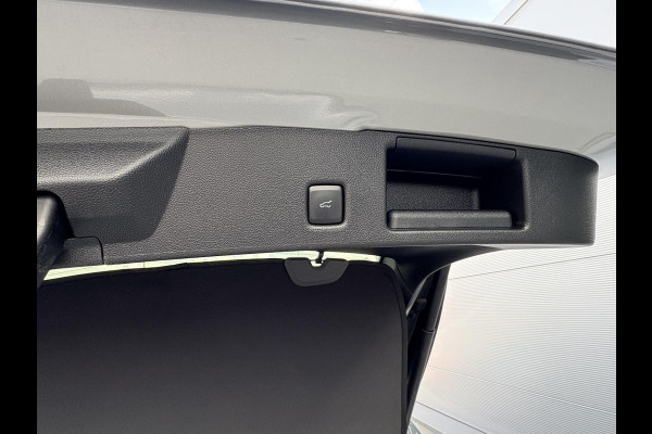 Ford Kuga 2.5 PHEV ST-Line X 243pk | Driver Assistance pack | SYNC 4 Navigatie | Elek. Achterklep | BLIS | AGR Stoelen