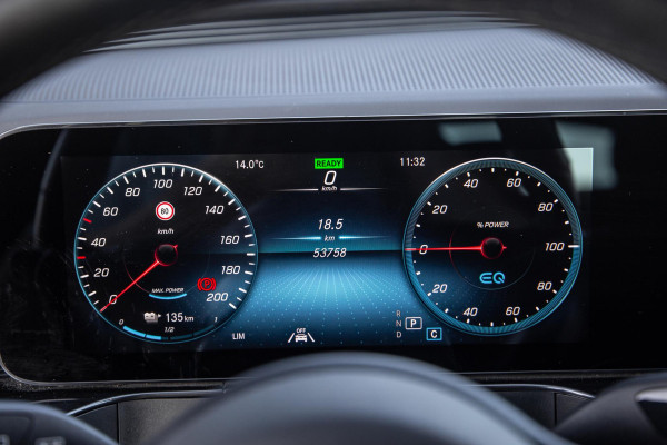 Mercedes-Benz EQC 400 4MATIC Luxury Line 80 kWh CAMERA / MEMMORY / STOELVERWARMING / LEER / DEALER ONDERHOUDEN