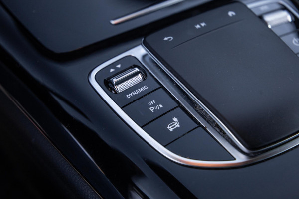 Mercedes-Benz EQC 400 4MATIC Luxury Line 80 kWh CAMERA / MEMMORY / STOELVERWARMING / LEER / DEALER ONDERHOUDEN