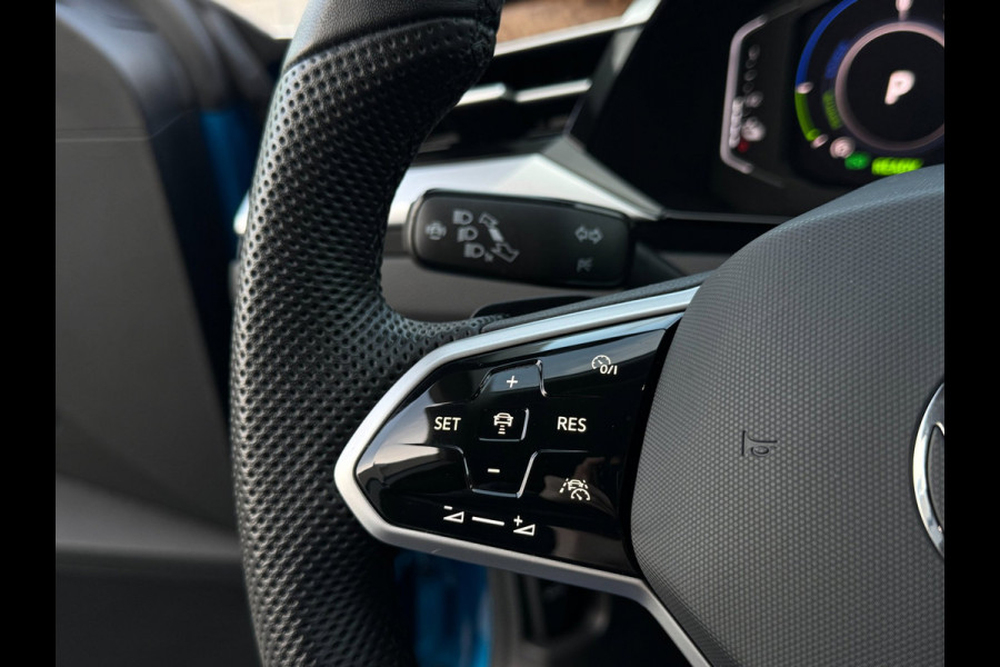 Volkswagen Arteon 1.4 TSI eHybrid Elegance STANDKACHEL / ERGOSTOELEN / CAMERA / TREKHAAK / 19INCH / ACC / STOELVERW. / NAVI