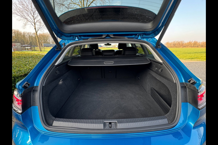 Volkswagen Arteon 1.4 TSI eHybrid Elegance STANDKACHEL / ERGOSTOELEN / CAMERA / TREKHAAK / 19INCH / ACC / STOELVERW. / NAVI