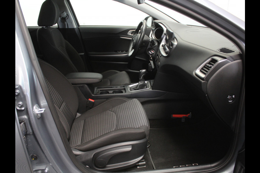 Kia Ceed 1.0 T-GDi DynamicLine CLIMATE | CAMERA | CARPLAY | LED | LMV16 | NAVI | PDCA | ADAPCRUISE | DAB