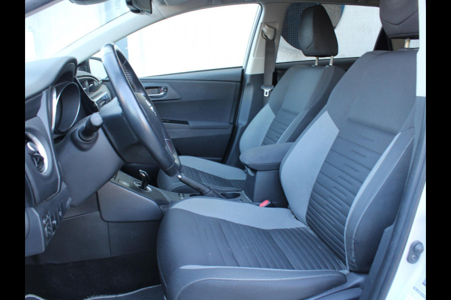 Toyota Auris Touring Sports 1.8 Hybrid Energy Plus | AIRCO | 12 MAANDEN BOVAG GARANTIE |