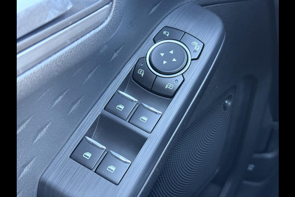 Ford Kuga 2.5 PHEV Titanium X | Winterpakket | BLIS | Elektrische achterklep | Trekhaak |