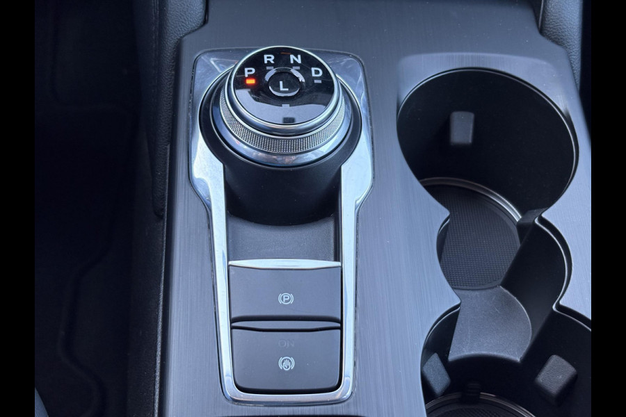 Ford Kuga 2.5 PHEV Titanium X | Winterpakket | BLIS | Elektrische achterklep | Trekhaak |