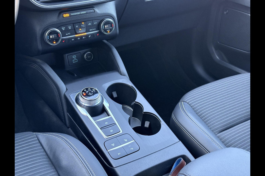 Ford Kuga 2.5 PHEV Titanium X | Winterpakket | BLIS | Elektrische achterklep | Trekhaak |