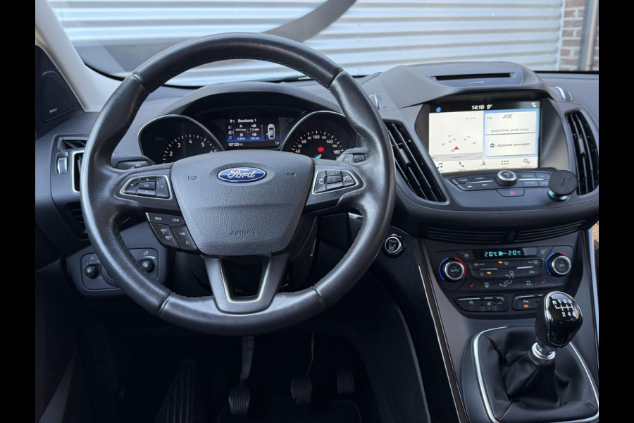 Ford Kuga 1.5 EcoBoost Titanium 1e Eigenaar|Navi|Camera|Trekhaak|PDC V+A|Stoelverwarming|Sony Sound System|Clima|Cruise|Nieuwe APK bij Aflevering