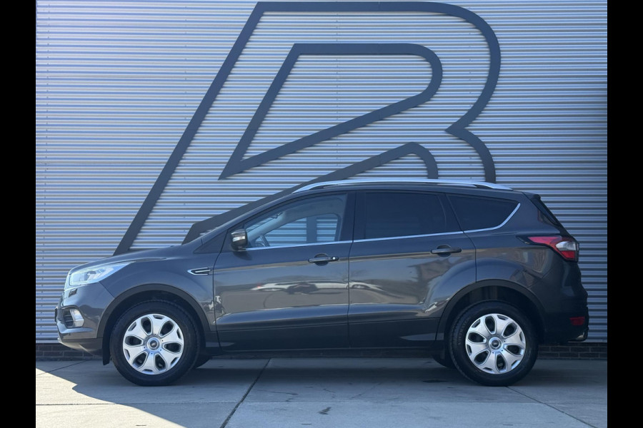 Ford Kuga 1.5 EcoBoost Titanium 1e Eigenaar|Navi|Camera|Trekhaak|PDC V+A|Stoelverwarming|Sony Sound System|Clima|Cruise|Nieuwe APK bij Aflevering