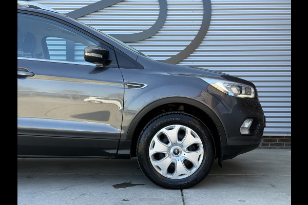 Ford Kuga 1.5 EcoBoost Titanium 1e Eigenaar|Navi|Camera|Trekhaak|PDC V+A|Stoelverwarming|Sony Sound System|Clima|Cruise|Nieuwe APK bij Aflevering
