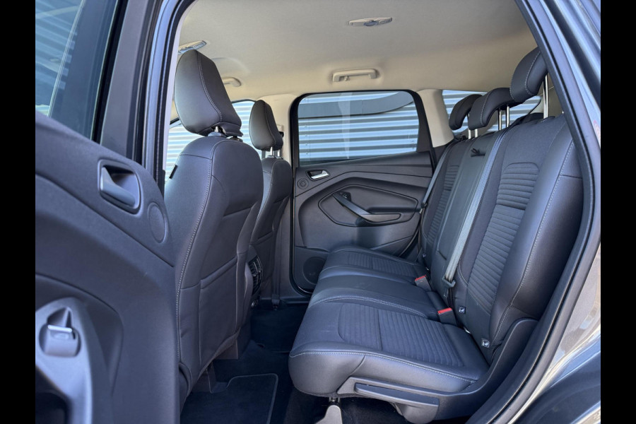 Ford Kuga 1.5 EcoBoost Titanium 1e Eigenaar|Navi|Camera|Trekhaak|PDC V+A|Stoelverwarming|Sony Sound System|Clima|Cruise|Nieuwe APK bij Aflevering