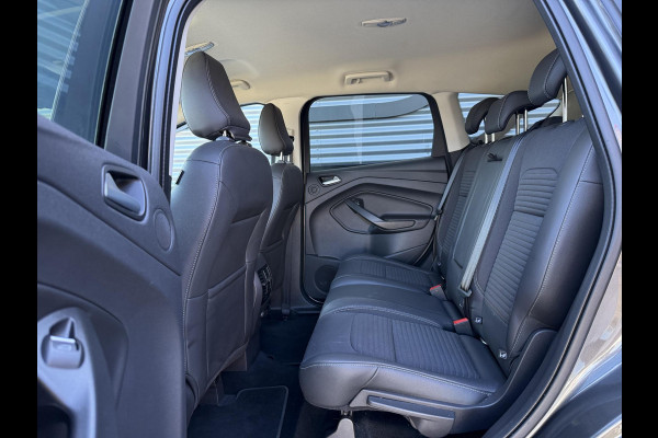 Ford Kuga 1.5 EcoBoost Titanium 1e Eigenaar|Navi|Camera|Trekhaak|PDC V+A|Stoelverwarming|Sony Sound System|Clima|Cruise|Nieuwe APK bij Aflevering