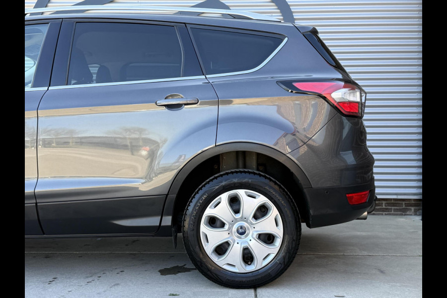 Ford Kuga 1.5 EcoBoost Titanium 1e Eigenaar|Navi|Camera|Trekhaak|PDC V+A|Stoelverwarming|Sony Sound System|Clima|Cruise|Nieuwe APK bij Aflevering