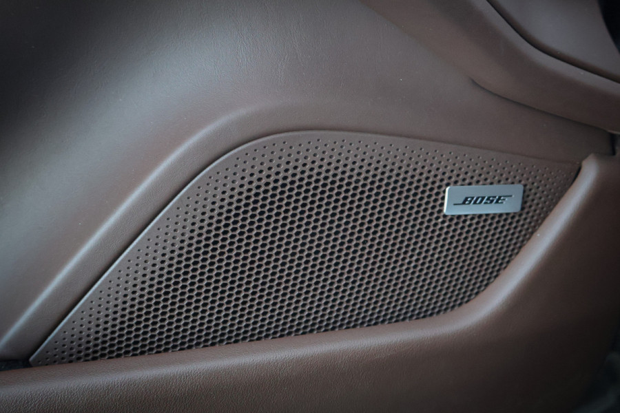 Porsche Taycan Turbo 93 kWh | PASSENGER DISPLAY | ADAPTIVE CRUISE | STOELVERWAMING & VERKOELING | 360 CAMERA | BOSE AUDIO |