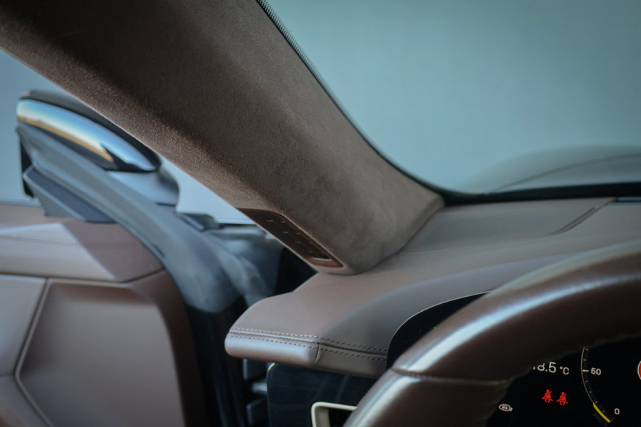 Porsche Taycan Turbo 93 kWh | PASSENGER DISPLAY | ADAPTIVE CRUISE | STOELVERWAMING & VERKOELING | 360 CAMERA | BOSE AUDIO |