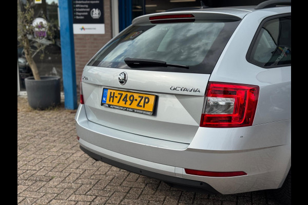 Škoda Octavia Combi 1.5 TSI Greentech Business AUT NAVI NAP!