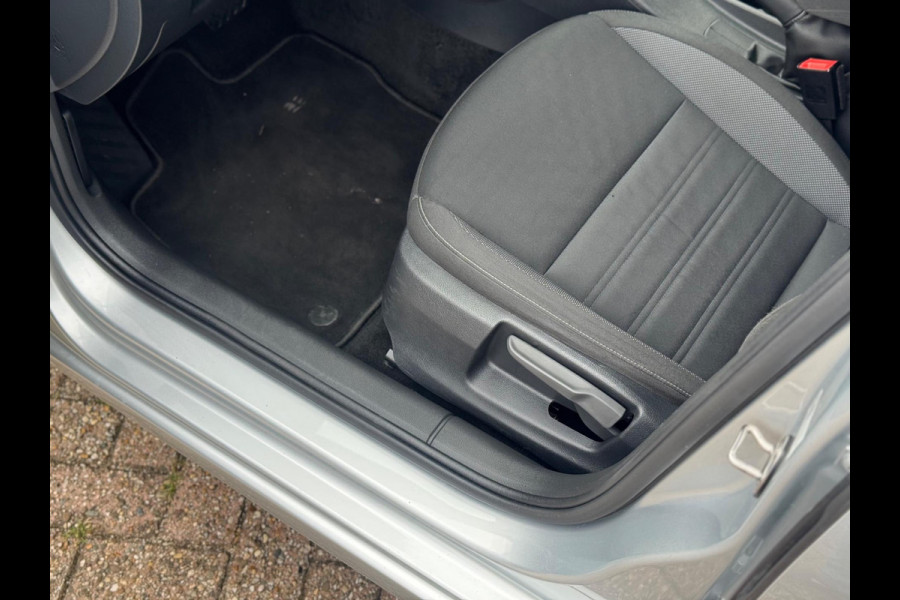 Škoda Octavia Combi 1.5 TSI Greentech Business AUT NAVI NAP!