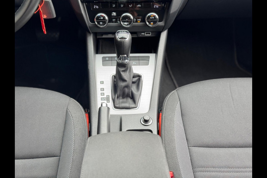Škoda Octavia Combi 1.5 TSI Greentech Business AUT NAVI NAP!