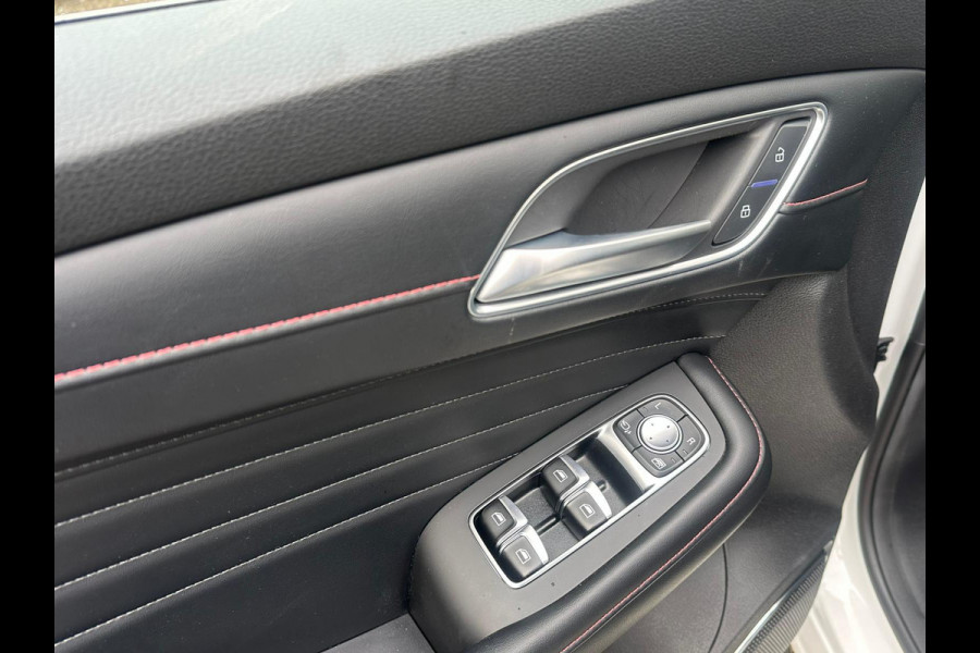 MG EHS 1.5 TGDI Luxury PHEV | MEGA COMPLEET! | TREKHAAK | COMPLETE HISTORIE AANWEZIG | FABRIEKSGARANTIE T/M 3-2030 | 52km WLTP ELECTR RIJBEREIK, TOTAAL RIJBEREIK TOT 1.000km!