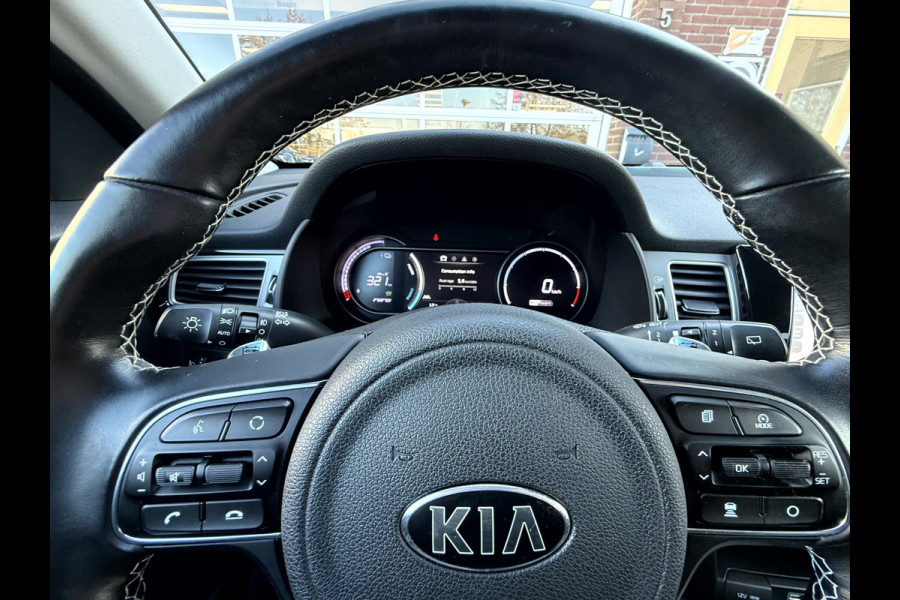 Kia e-Niro ExecutiveLine 64 kWh App Connect, Leer, Camera, Stoel/Stuur Verwarming