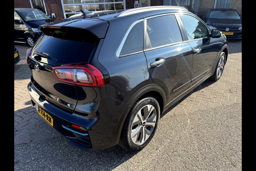 Kia e-Niro ExecutiveLine 64 kWh App Connect, Leer, Camera, Stoel/Stuur Verwarming