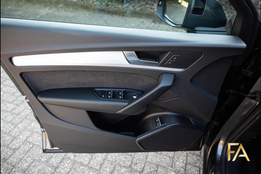 Audi Q5 55 TFSI e S edition Competition Panodak|Ruitleder|367PK|Sfeer