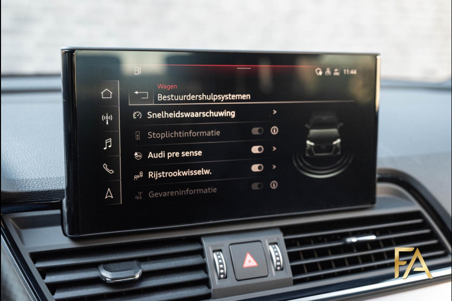 Audi Q5 55 TFSI e S edition Competition Panodak|Ruitleder|367PK|Sfeer