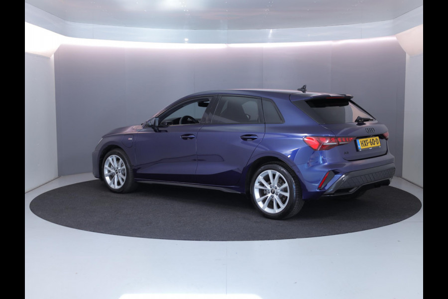 Audi A3 Sportback 40 TFSI e S edition 240 pk S-tronic | Verlengde garantie | Navigatie | Parkeersensoren (Park assist) | Achteruitrijcamera | Stoelverwarming | S-Line |