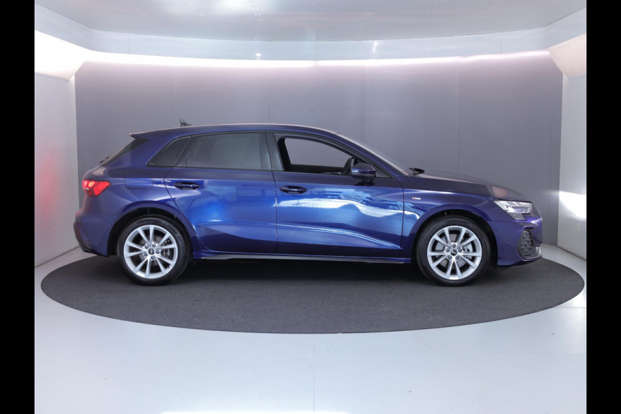 Audi A3 Sportback 40 TFSI e S edition 240 pk S-tronic | Verlengde garantie | Navigatie | Parkeersensoren (Park assist) | Achteruitrijcamera | Stoelverwarming | S-Line |