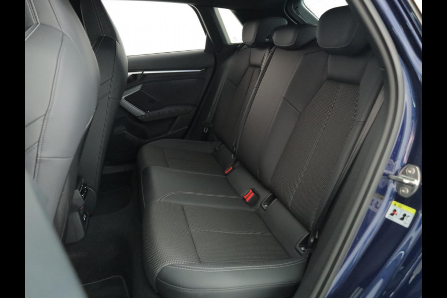 Audi A3 Sportback 40 TFSI e S edition 240 pk S-tronic | Verlengde garantie | Navigatie | Parkeersensoren (Park assist) | Achteruitrijcamera | Stoelverwarming | S-Line |