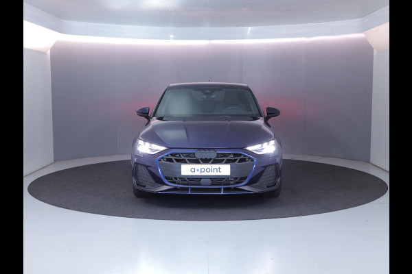 Audi A3 Sportback 40 TFSI e S edition 240 pk S-tronic | Verlengde garantie | Navigatie | Parkeersensoren (Park assist) | Achteruitrijcamera | Stoelverwarming | S-Line |