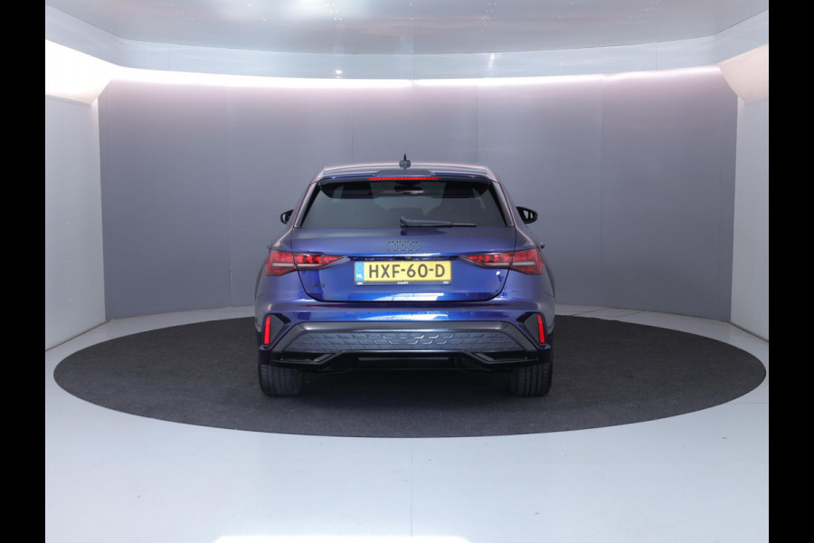 Audi A3 Sportback 40 TFSI e S edition 240 pk S-tronic | Verlengde garantie | Navigatie | Parkeersensoren (Park assist) | Achteruitrijcamera | Stoelverwarming | S-Line |